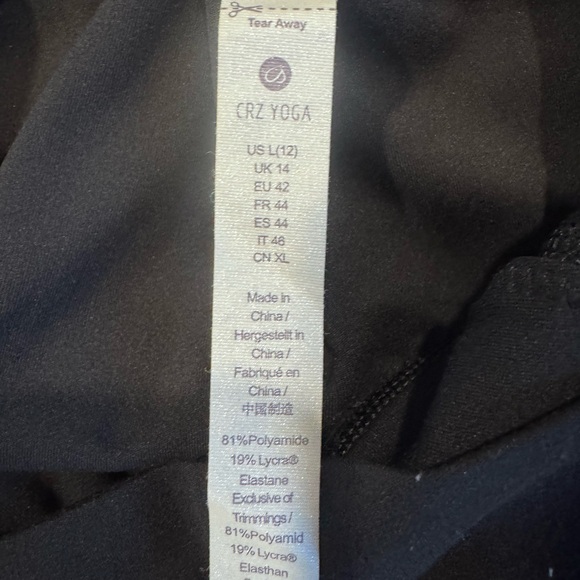 CRZ YOGA Women's Black Bike Shorts - Picture 6 of 6